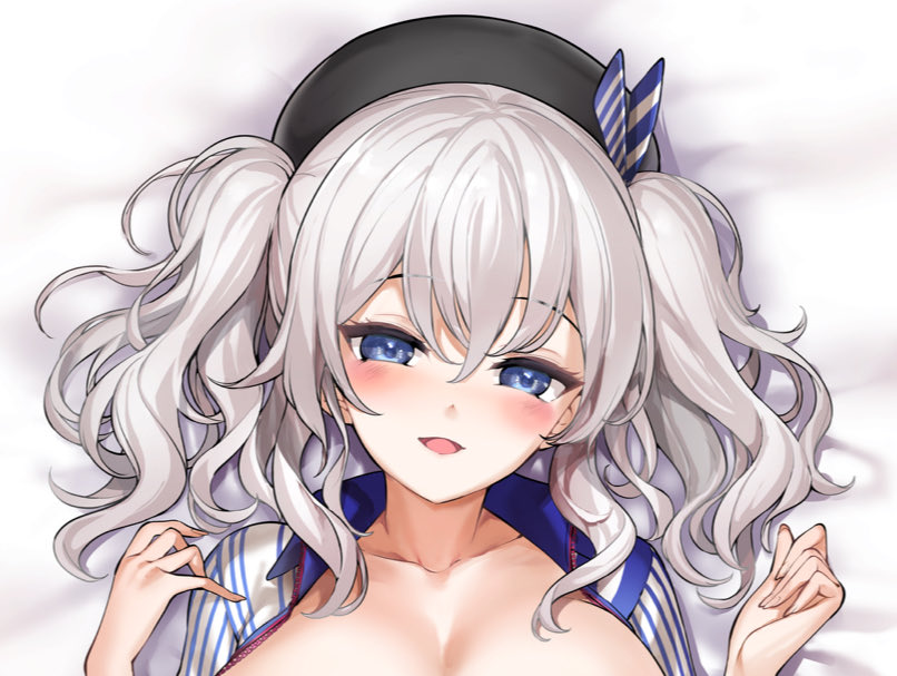 睦茸先生(@62take )描き下ろしの鹿島・抱き枕カバー今後出していきますのでお楽しみに! 