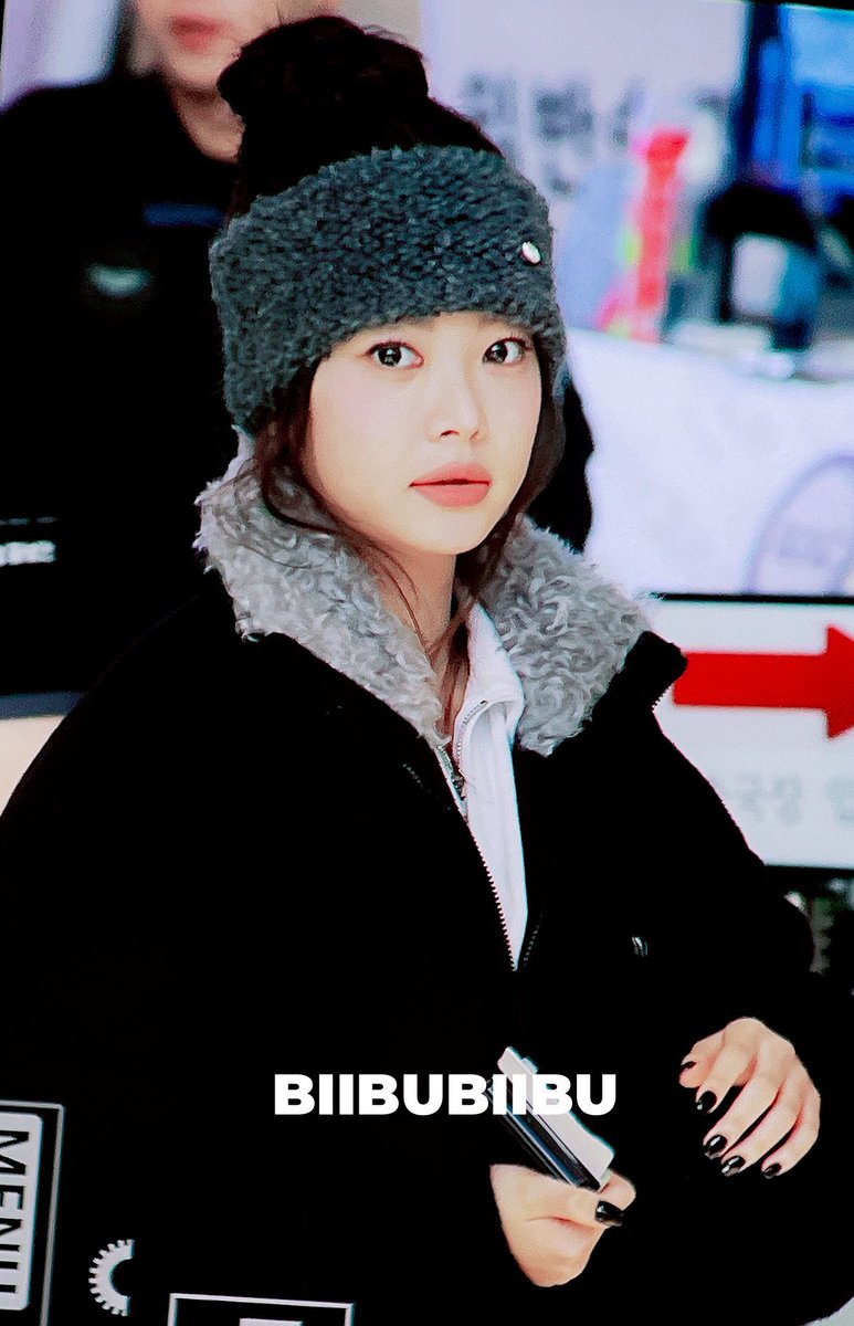 260108

👋🏻

#EUNCHAE #LE_SSERAFIM
#홍은채 #르세라핌