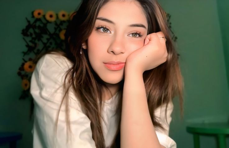 Zullyupdates's tweet photo. @sociali_teen STREAMER DEL AÑO  LA MEJOR STREAMER ES ZULLYY_CS   @zully_tupro  📷📷#SocialiteenAwards2025 #StreamerDelAño #TeamGatchurras https://t.co/yhCU9GIZtK