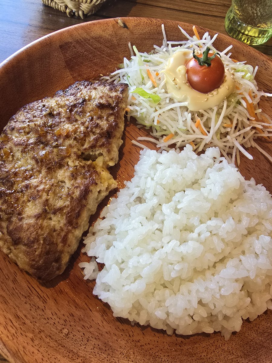 MariaScorpius's tweet image. やっぱりびくドンはポテサラパケットディッシュだな🤤
たまに無性に食べたくなるのはなんやろ
