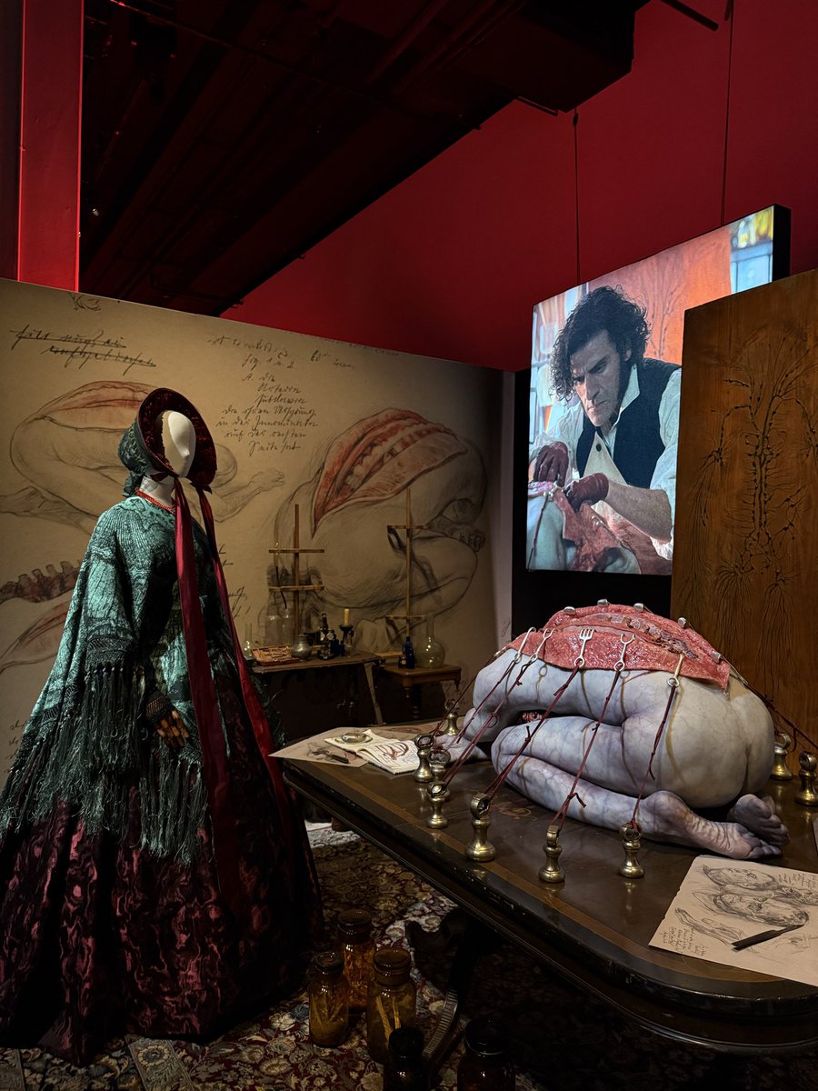 yailinedlc's tweet image. so glad i got to experience the frankenstein exhibit, the costume design is beautiful