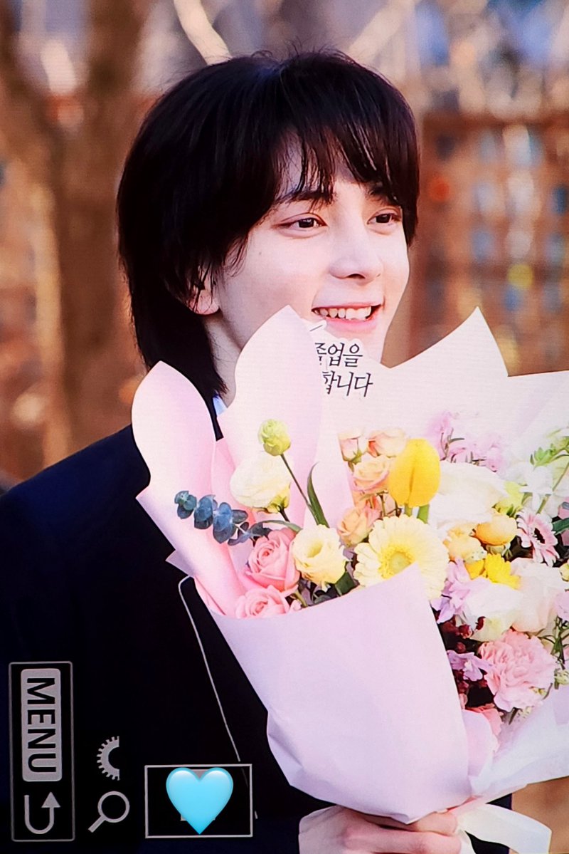 260108 

준서야 졸업 축하해 

#이준서 #LEEJUNSEO