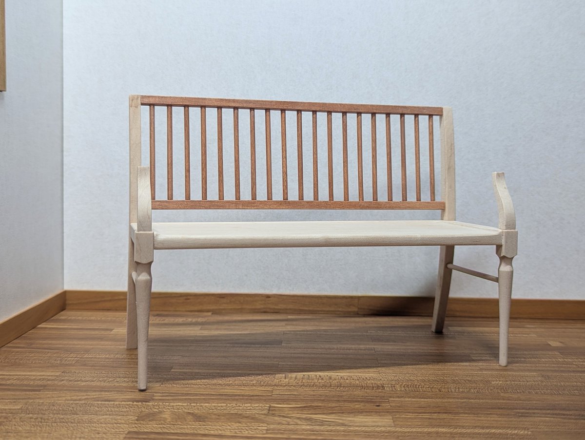 1/6のベンチはあと少しで完成です。