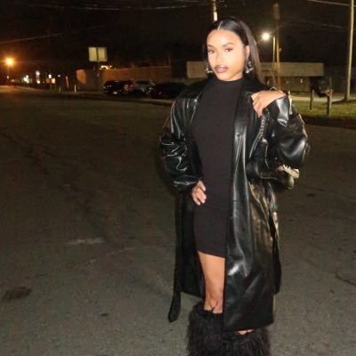 Sheemsz_'s tweet photo. #NewProfilePic https://t.co/ddiJW5QbHc