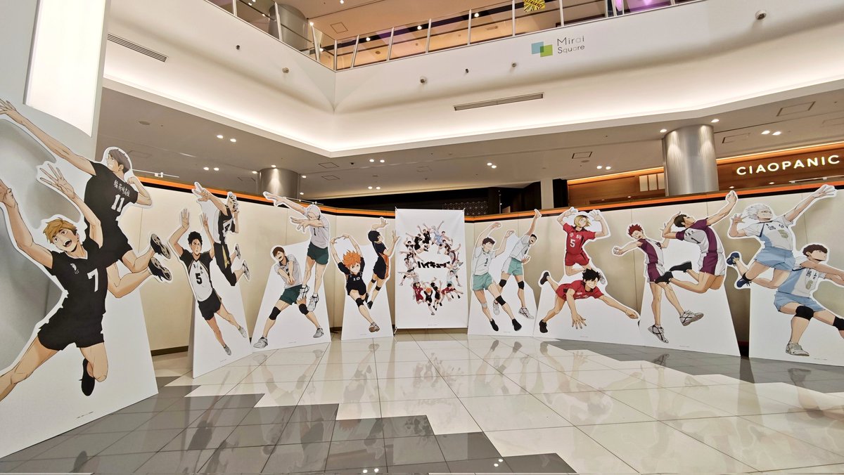 haikyu_ensei's tweet photo. 【岡山会場】
#ハイキュー!! 全国遠征ポップアップストア

2026年最初の会場は岡山県!!
本日1月8日(木)よりオープンしています!!📢

スタンディーパネルは全44体展示中📷️
ぜひ会場までお越しください‼︎🚌

🏐イオンモール岡山（岡山県）
     1階 未来スクエア 南側
     26年1月8日〜1月14日
https://t.co/eiZREelYZm