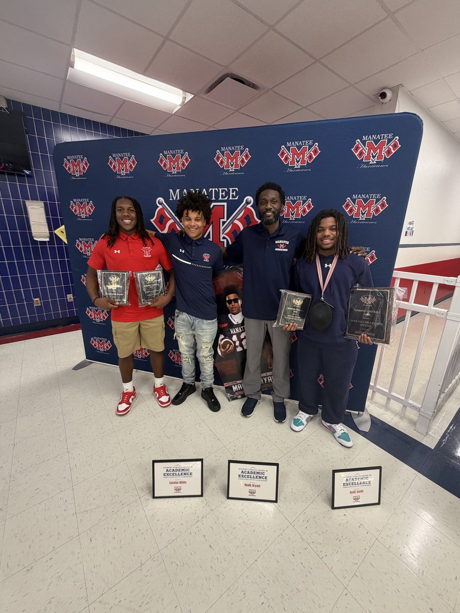 Coach Barrett tweet media