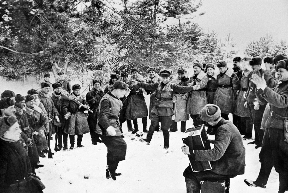 War Time: WWII tweet media