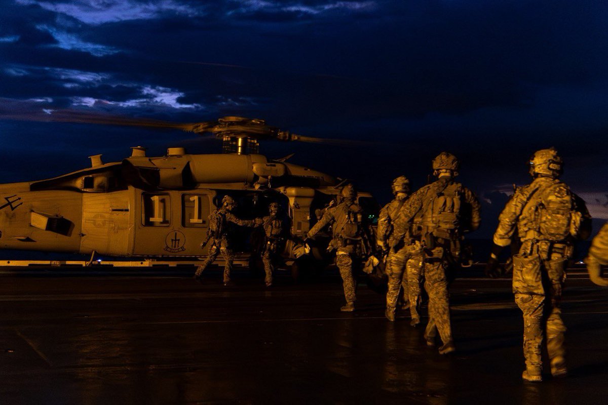 📍Caribbean Sea

We have confirmation that the staging for the seizure of M/T Sophia took place on board the <a href="/USNavy/">U.S. Navy</a> (🇺🇸) aircraft carrier Gerald R. Ford (CVN-78).

The Ford has served as a staging point for previous tanker seizure operations. 

📸: USCG