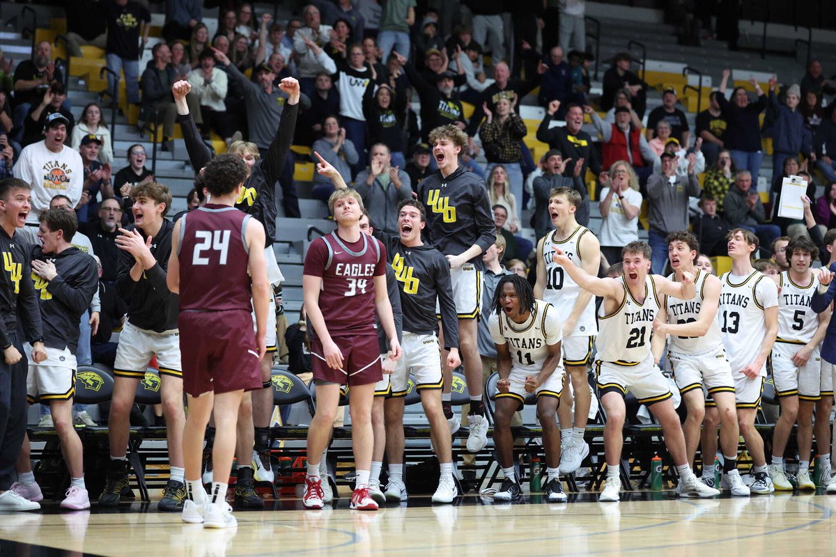 UWOshkoshTitans's tweet photo. An electric second half saw @UWOMBB erase an early 19 point deficit to win in OT over the Eagles 🏀 📸 💛

Check out all the photos captured at tonight's game here: https://t.co/cM4jByjkOr  

#GoldStandard https://t.co/J5tmuYYsmI