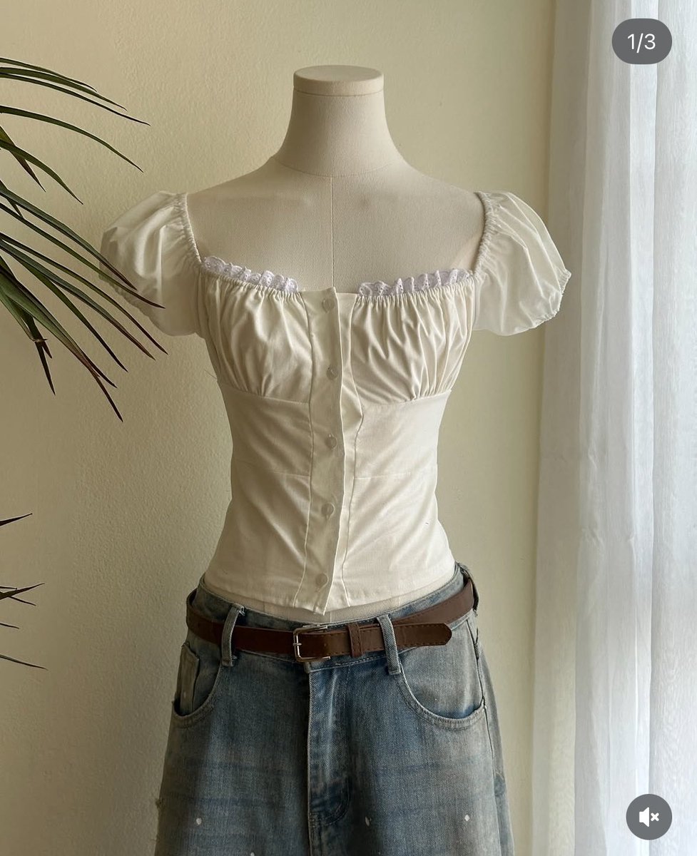 โล๊ะๆถูกๆ เริ่ม 20฿ เยอะมากคุนแม่ 🎄💭

ค่าส่งเหมาๆ 40 bath 
รี+ฟอล ลดค่าส่ง 5 บาทค้าบ 👀

ลงเย็นนี้ ใครฝากเรียกเมนชั่นไว้เยย

#เสื้อผ้ามือสอง #ส่งต่อเสื้อผ้า #ส่งต่อเสื้อผ้ามือสอง #ส่งต่อเสื้อผ้ามือ2 #เสื้อผ้ามือสองสภาพดี #ส่งต่อรองเท้า #โล๊ะตู้เสื้อผ้ามือสอง #โล๊ะตู้