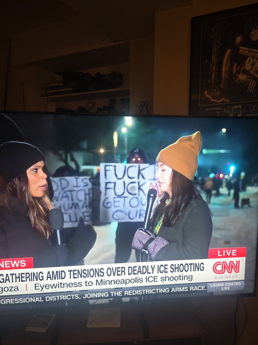 Classy hard hitting news at #CNNPrimeTime 
#CNN
#FoxNews