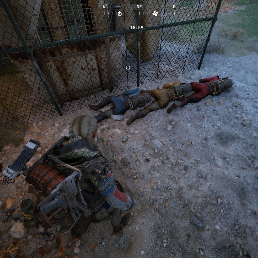 hide_77's tweet image. ブルーゲートで信号機みたいな死に様を目撃した🤣🤣🤣
#ArcRaiders