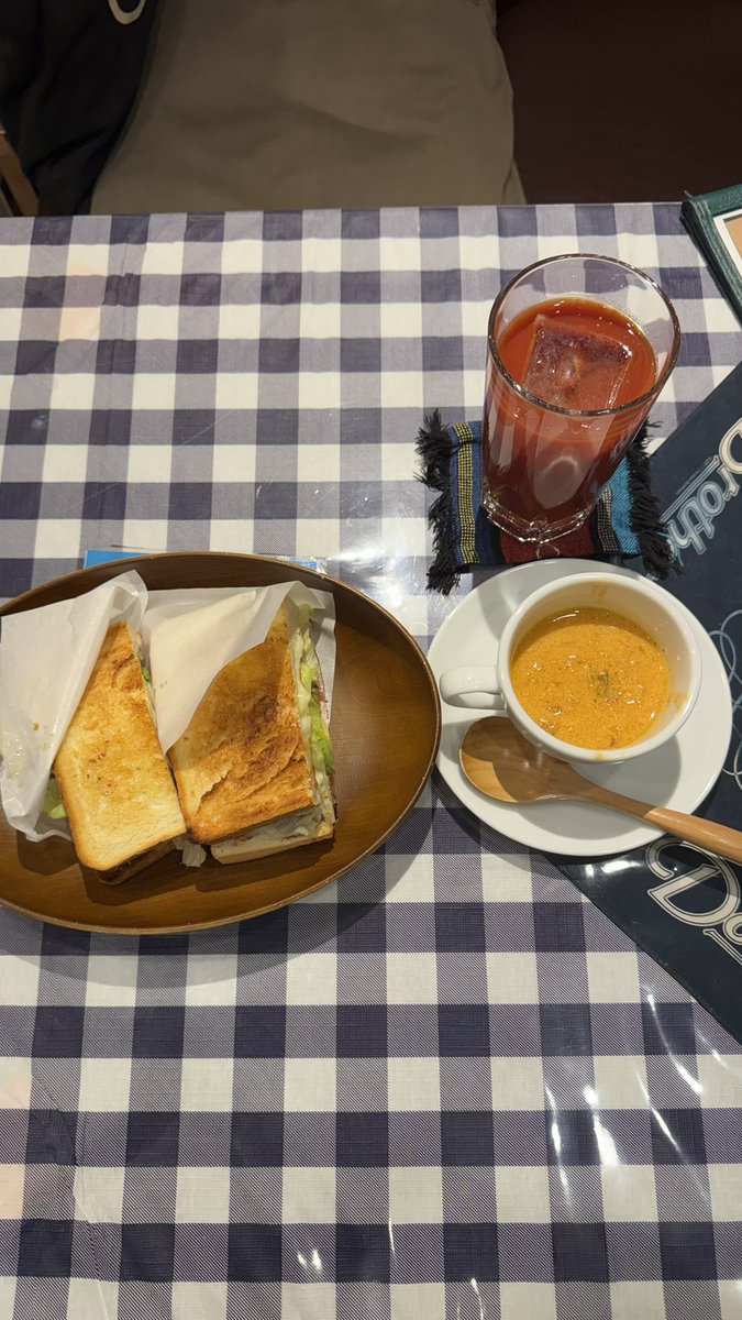 ○サンドウィッチランチ（1,000） ・選べるサンドウィッチ ソイソイ