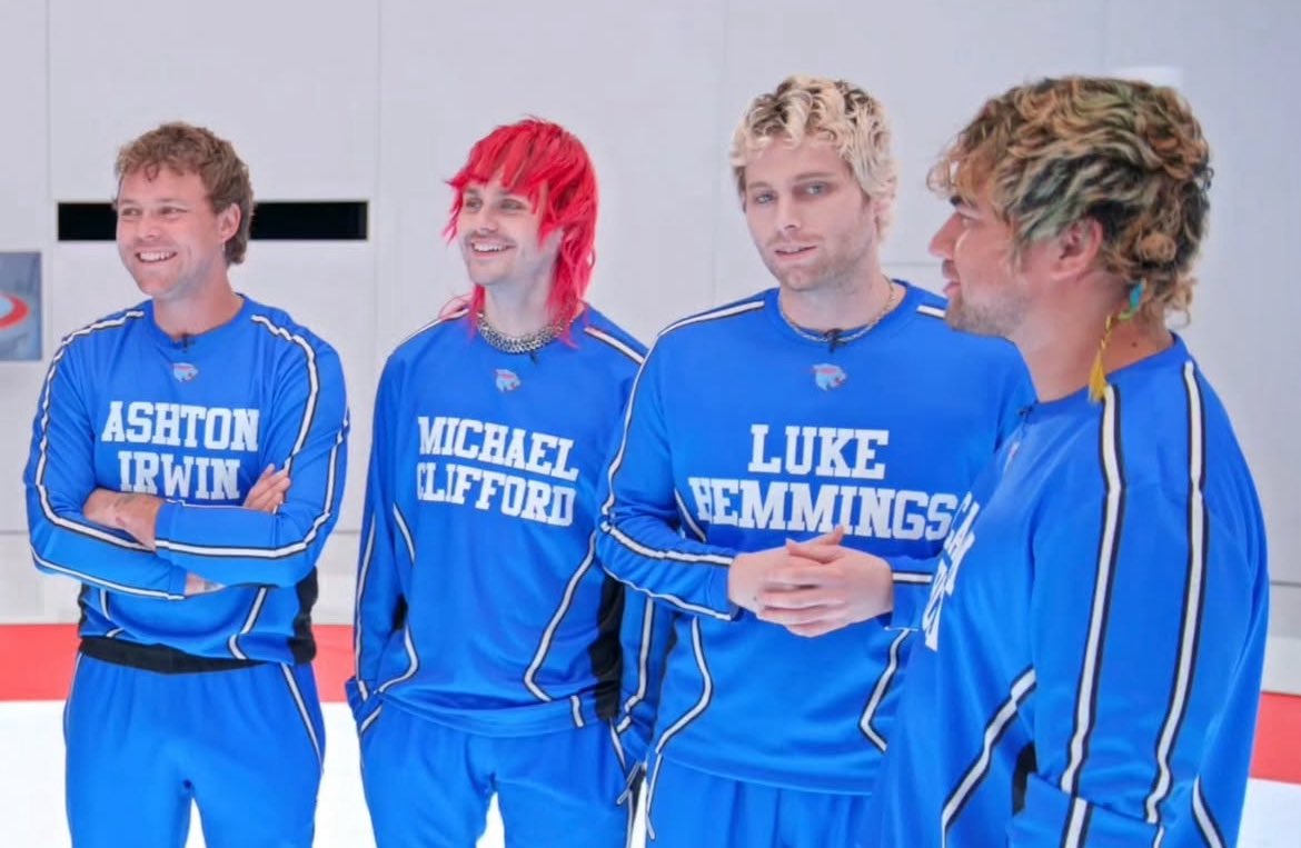 whenfacingchloe's tweet image. it’s pictures like this that i realise just how broad he is and i feel a little dizzy