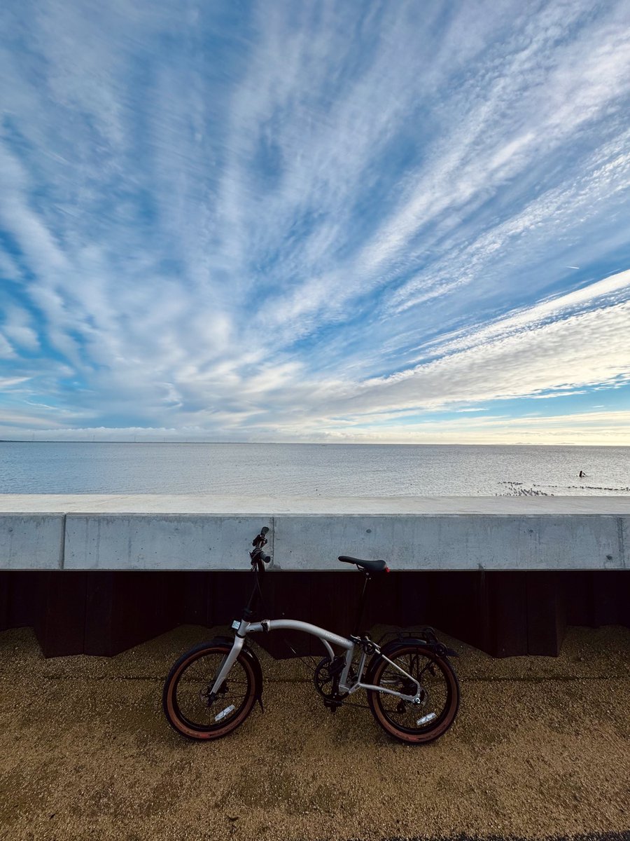 beautiful morning for a ride #BROMPTON