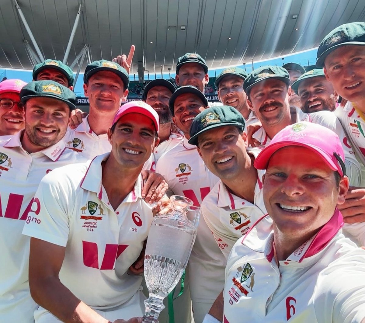 A SELFIE BY CAPTAIN STEVE SMITH 😍