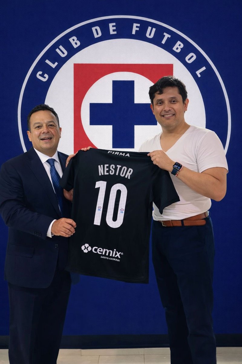 Daré todo por esta camiseta, por la afición, haciendo bien las cosas, por este club prestigioso, daré todo dentro de la cancha para darle muchas alegrías a los hinchas, Cruz Azul es un equipo grande y le daremos ese título tan esperado, con humildad, trabajo y huevos.