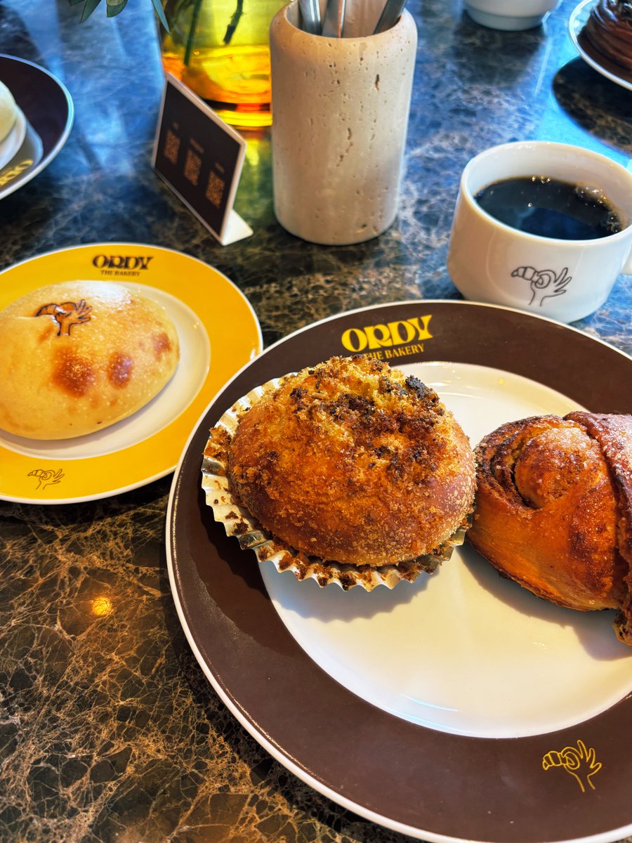 THE ORDY BAKERY 🍞
カレーパンは食べにくいけど相変わらず美味しい🤤クリームパンは甘さ控えめ、その他なにを食べても美味しい🥐
ハイチェア有なのは嬉しい！
#不動前