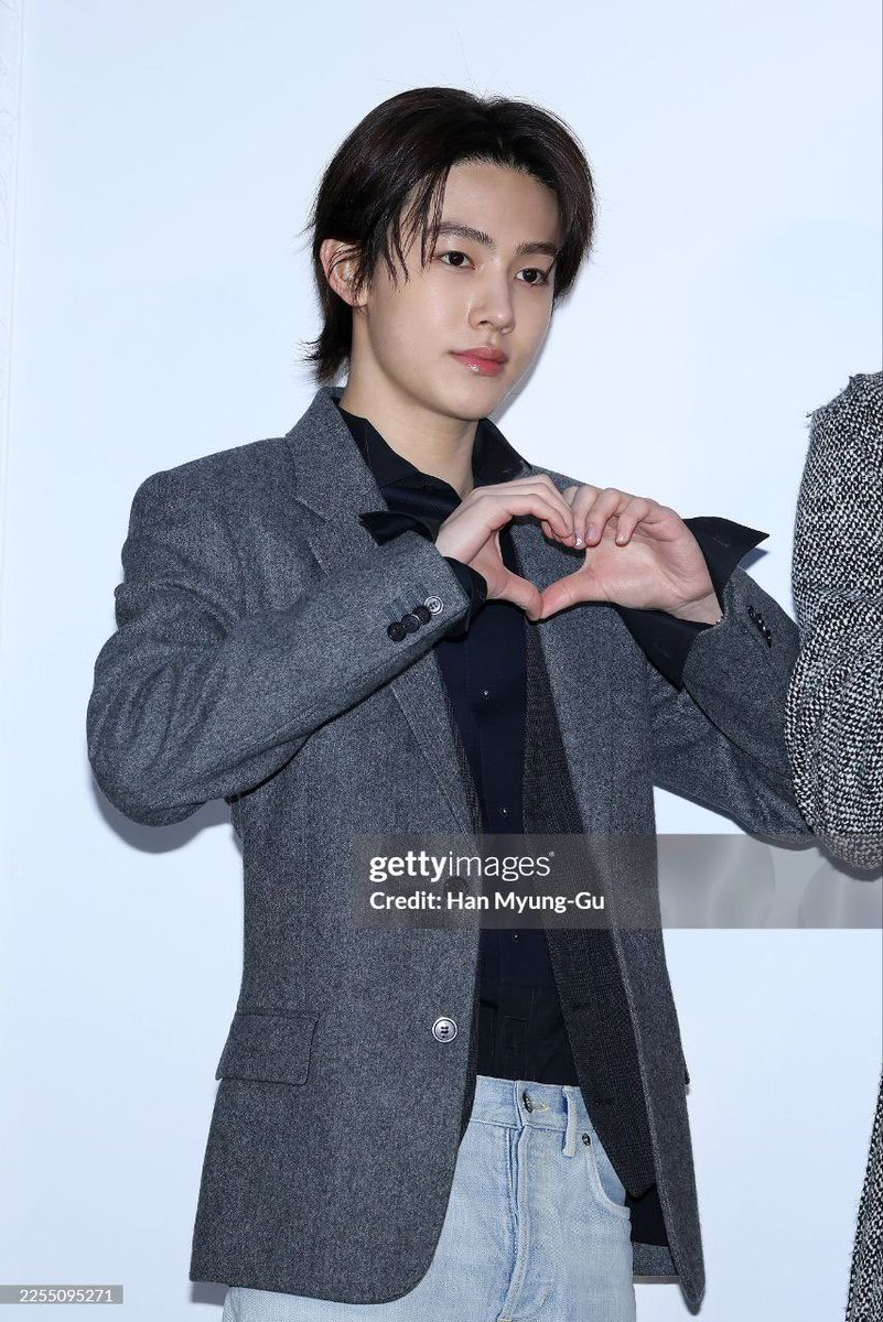 CORTISIND's tweet photo. #SEONGHYEON at Dior Spring/Summer 2026 Event by photo Getty

#CORTIS #코르티스  
07012026 https://t.co/tsW4OJv8EF
