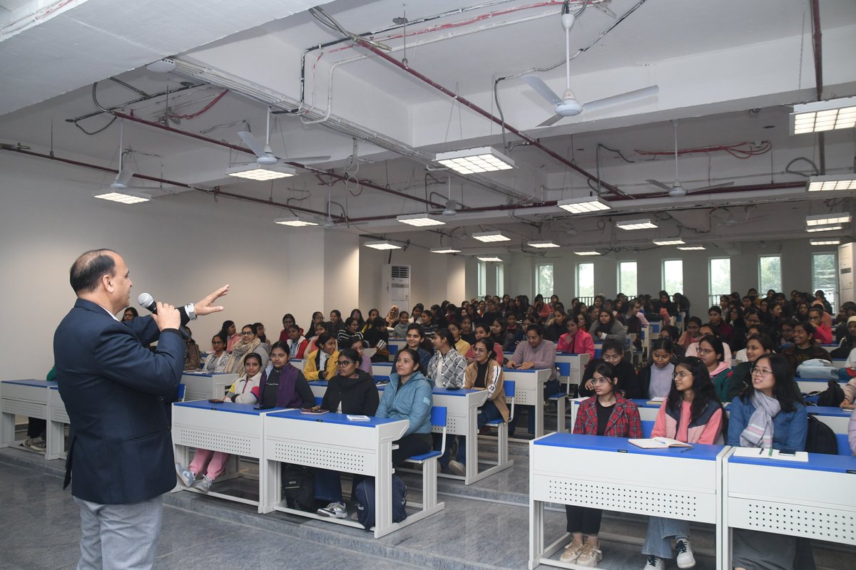 duccdu's tweet photo. This program engaged 134 girl students from STEM disciplines across various DU departments and colleges. The interactive session fostered active participation and strengthened students’ ability to navigate the digital space safely and confidently. https://t.co/KKfq4G86nf