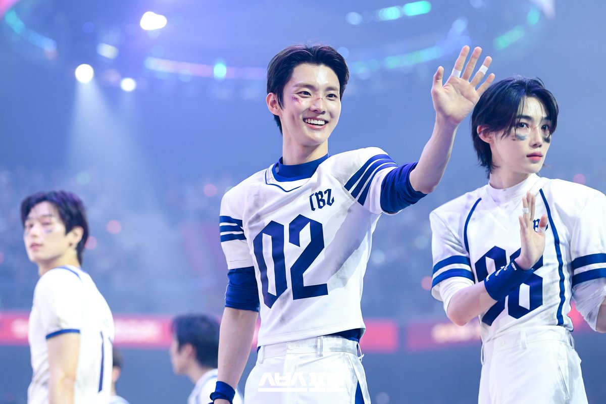 SBSNOW_PHOTO's tweet image. [SBS 현장사진]
2025 SBS 가요대전_더보이즈

#SBS가요대전 #더보이즈 #THEBOYZ
#스브스포토
instagram.com/sbsphoto_offic…