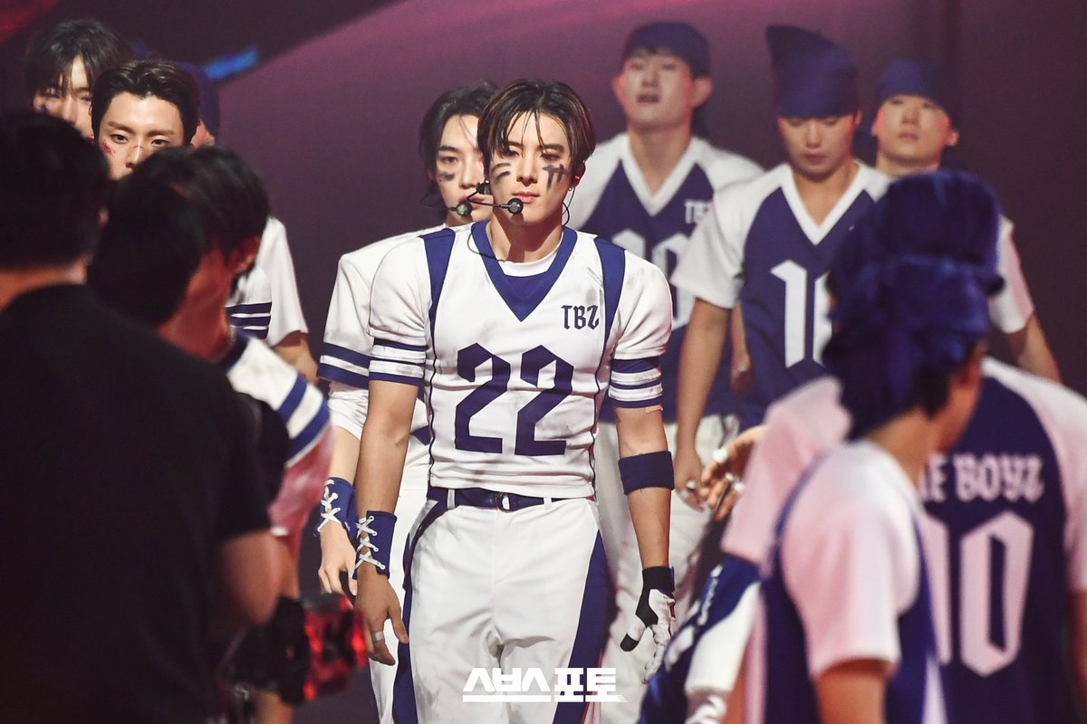 SBSNOW_PHOTO's tweet image. [SBS 현장사진]
2025 SBS 가요대전_더보이즈

#SBS가요대전 #더보이즈 #THEBOYZ
#스브스포토
instagram.com/sbsphoto_offic…