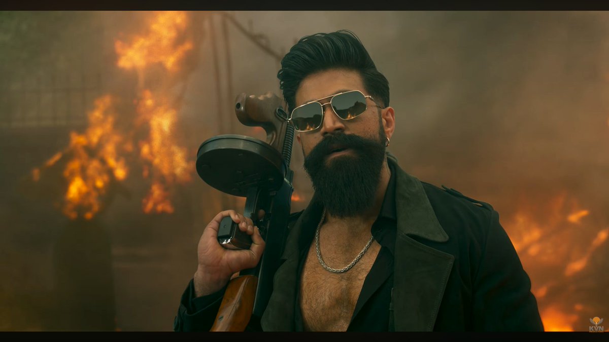 randomshit2838's tweet image. toxic trailer is out ,, ddady is home #ToxicTheMovie #TOXIC #Yash #YashBOSS