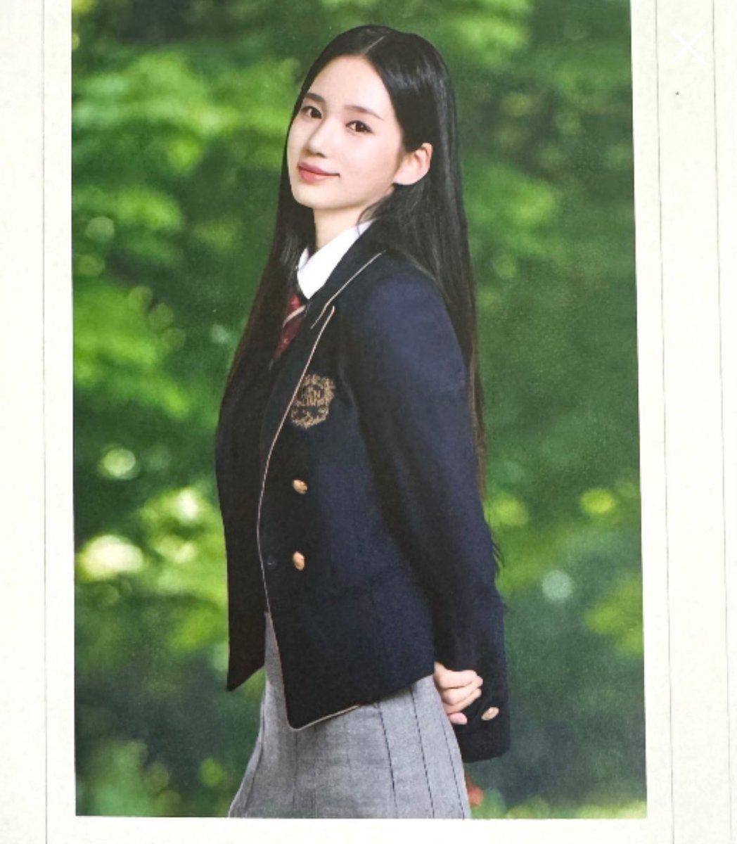 uspeerzone's tweet image. last year Yeowon was also graduated from Hanlim Multi Art School

#유스피어 #여원 #USPEER #Yeowon