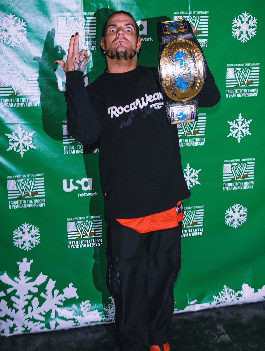 TheOXGod's tweet image. Jeff Hardy with the Intercontinental Title (2007)