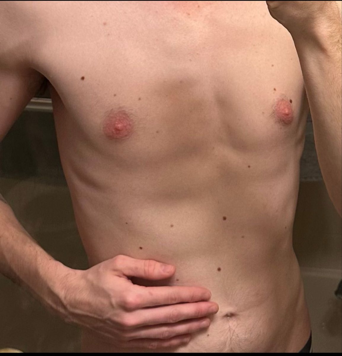 twink_wolverine's tweet photo. Coming in toned 🏋️ https://t.co/qV84Xnrdxc