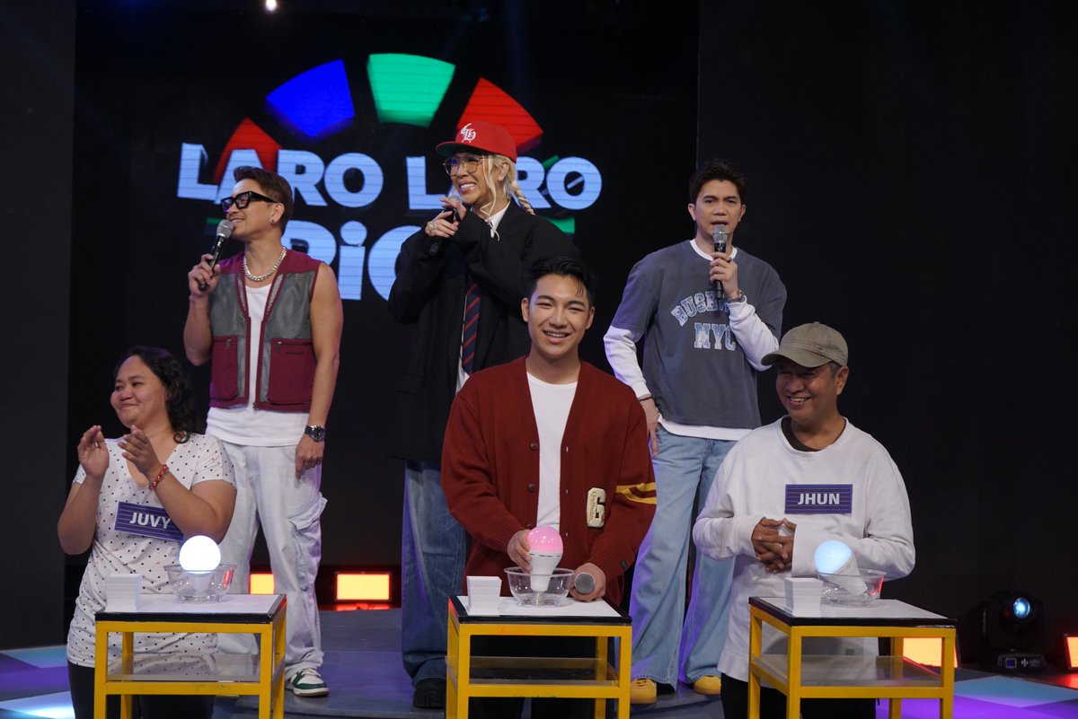 gmanetwork's tweet image. Sumakses na siya, e! First time maglaro sa jackpot round ni Darren! 🤩 

#ShowtimeNaToOh
For more #ItsShowtime content, visit:
gmanetwork.com/ItsShowtime