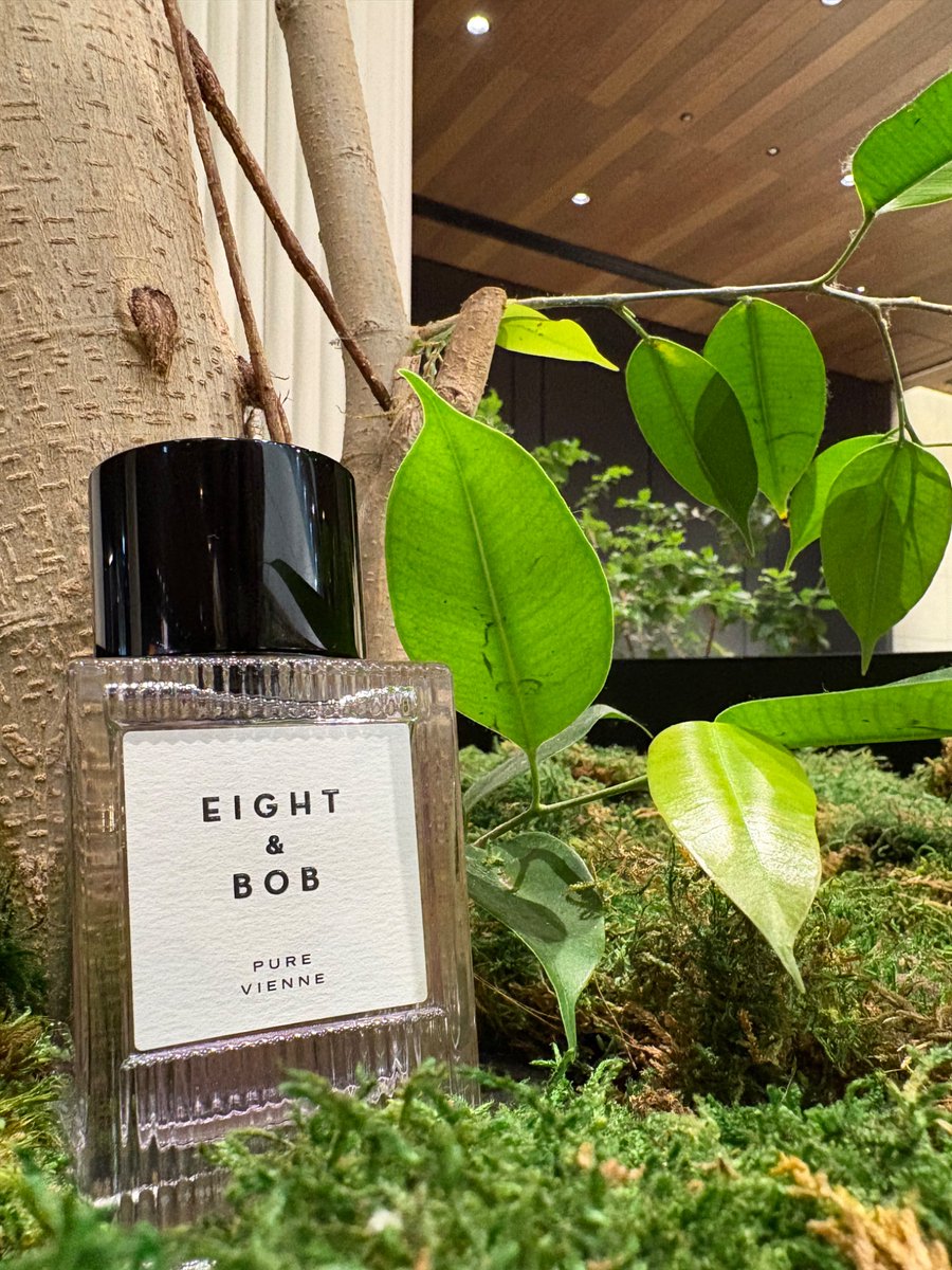 Eight & Bob｜ピュア•ヴィエンヌ アロマティックとほのかなフローラル
