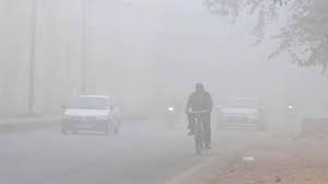 #Bhubaneswar: Odisha capital shivered with the month’s lowest temperature at 9.4°C, which is the 4th lowest January temperature it had recorded 74 years back on January 3, 1952.
City’s January temperature records:
Jan 5, 1992: 8.6°C
Jan 17, 2003: 9°C
Jan 15, 2012: 9.3°C
Jan 3,