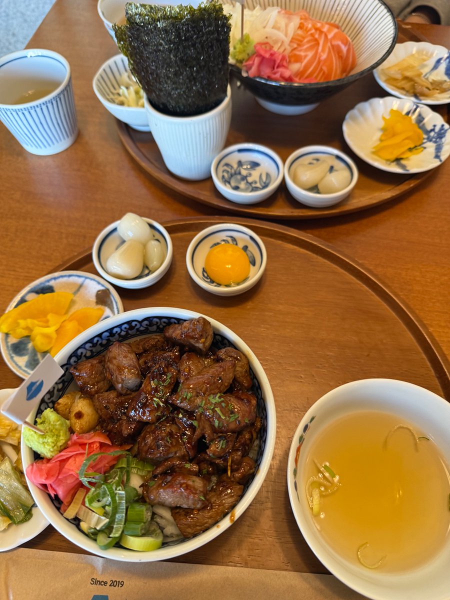 가영이 맛점 🍚🥩
하루아 군도 맛점!! 🍚

#언_제나_냠냠
#먹어볼까엉
#하루아_여기루와