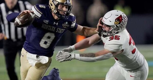 moigrn's tweet photo. Montana State claims its first FCS title since 1984 with a thrilling 35-34 overtime victory against Illinois State! Bobcats make championship history!    https://t.co/bF96h4vkCT https://t.co/kyrOJnqwNx