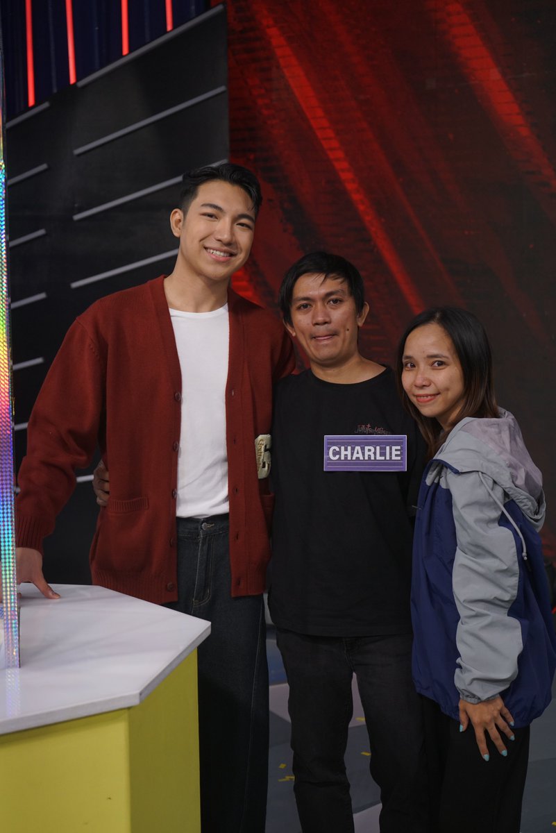 itsShowtimeNa's tweet image. Good job, Darren! and Congratulations, Kuya Charlie! 🥹♥️

#ShowtimeNaToOh
WATCH #ItsShowtime LIVE:
linktr.ee/itsshowtimena