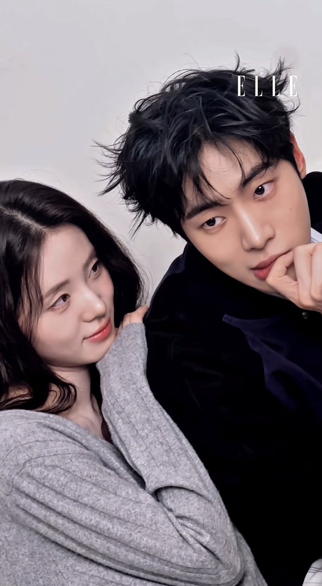 bbachuu0's tweet image. 시아 배우님이랑 찍은 이번 엘르 화보가 레전드인 이유..
ㄴ 말해봤자 입만 아프죠..