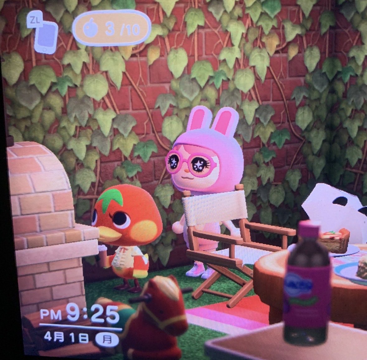 na_cha_nn_'s tweet photo. すみません！！！！

お客様のなかにー！！！

あつまれどうぶつの森やってる方いますかぁ！！

こちらデータ全部消えました！

愛しのジュンもケチャップもアイリスもボンもいません！！
ローン地獄から！！

昔やってた人！
マイル旅行券と、お金とこのうさぎの上下と眼鏡持ってる人！

ちょうだい🥺 https://t.co/UzcXVo75pE