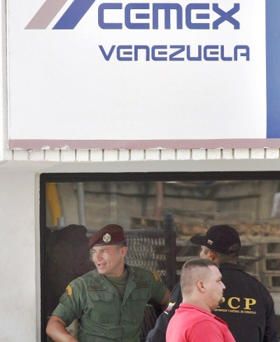 📷- HUGO CHÁVEZ ROBÓ MÁS DE 12 MIL MILLONES DE DÓLARES A ESTADOS UNIDOS, PERO TAMBIÉN A MÉXICO:
Gruma
Cemex, se las robó, y el gobierno mexicano no hizo nada por reclamar el patrimonio mexicano robado por los socialistas venezolanos.