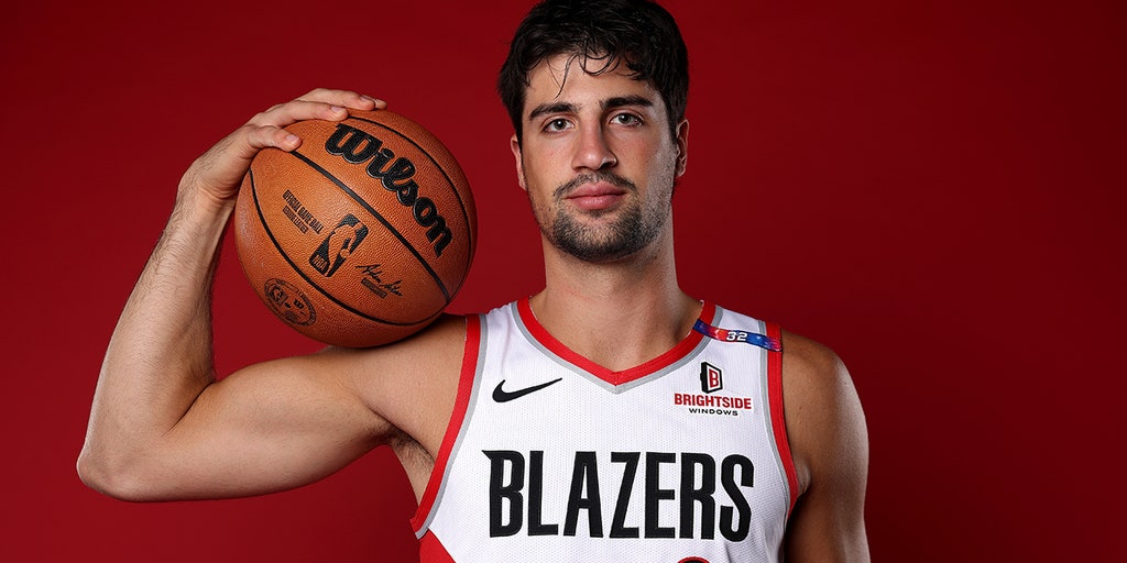 DebBHere's tweet photo. #DeniAdvija playing MVP level
#RipCity https://t.co/wXbWnWDoO0