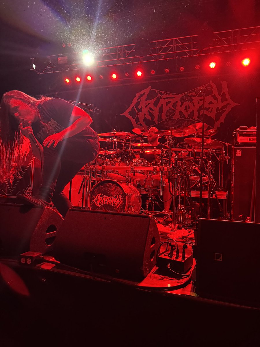 UsedtobeAdam's tweet image. Fave performance of 2025. 

🤘🤘🤘