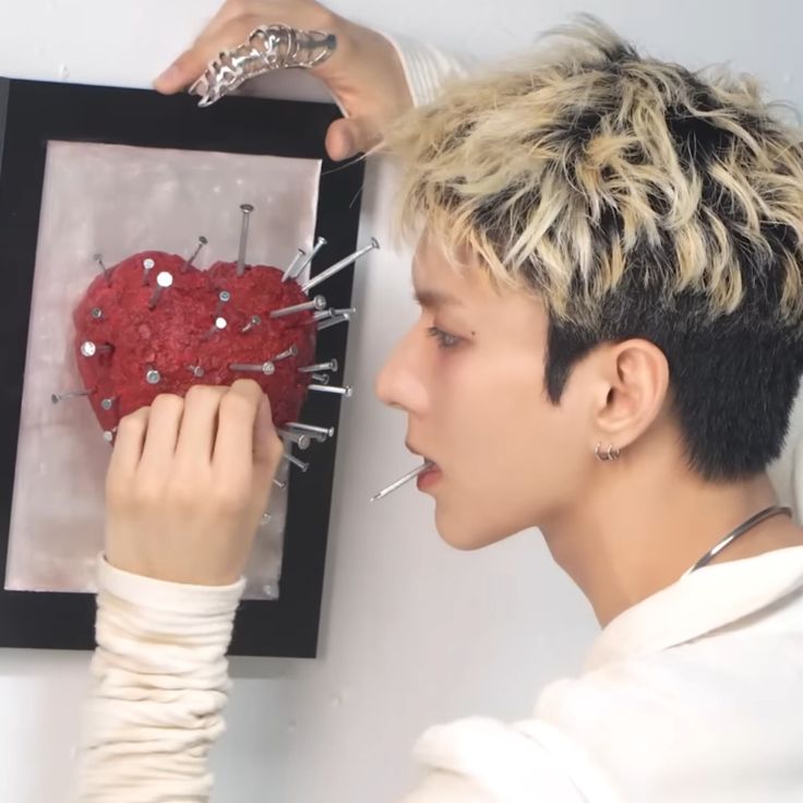 st4risr34l's tweet image. 오승민 코 진짜..... 대박이다