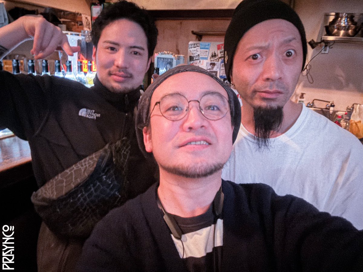 praynco's tweet photo. 昨夜 新年の御挨拶
一軒目 gee-ge. #geegeTIME
二軒目 KOKU #KOKUTIME
三軒目 magari #magariTIME https://t.co/8wdaSVhiXJ