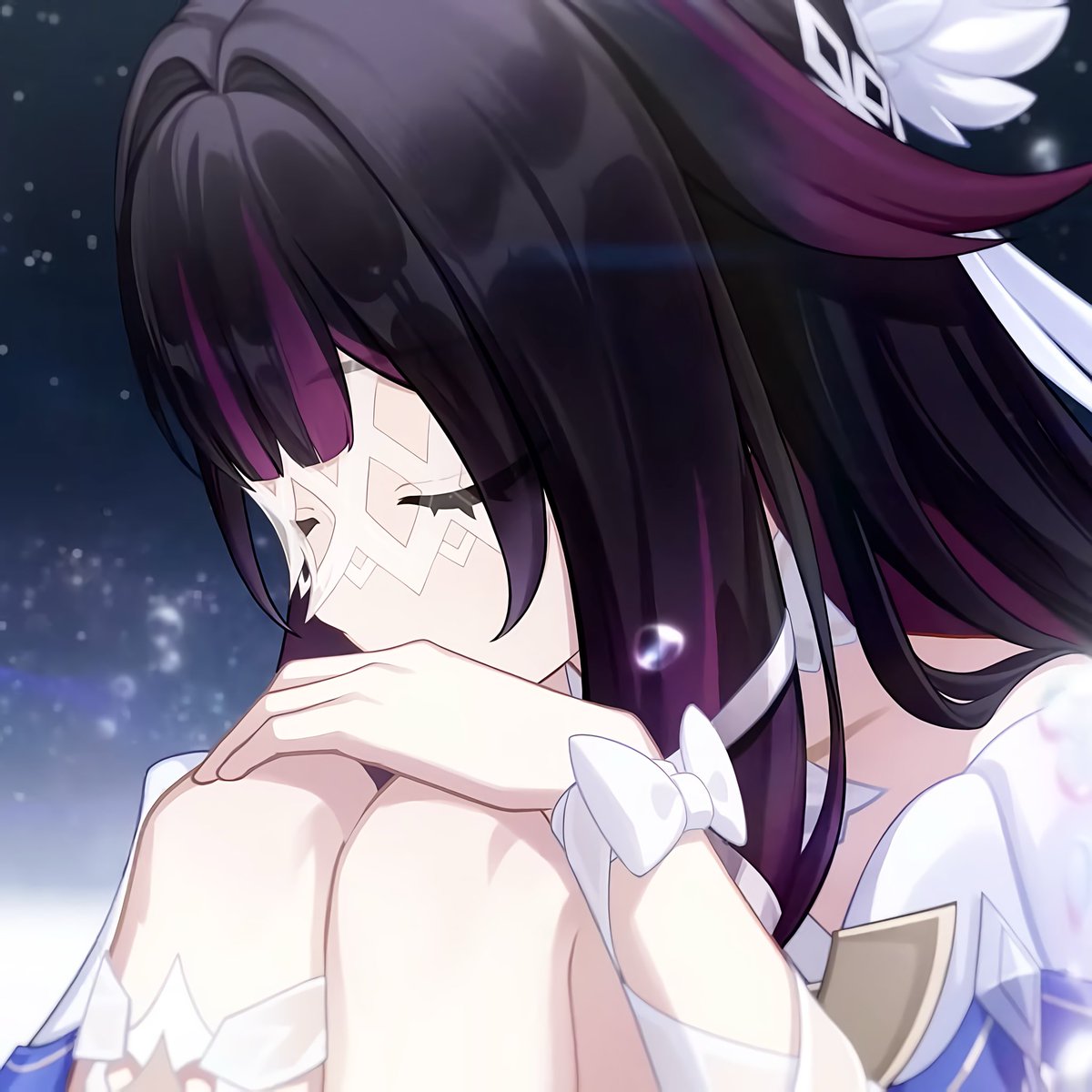 she’s everything and MORE.