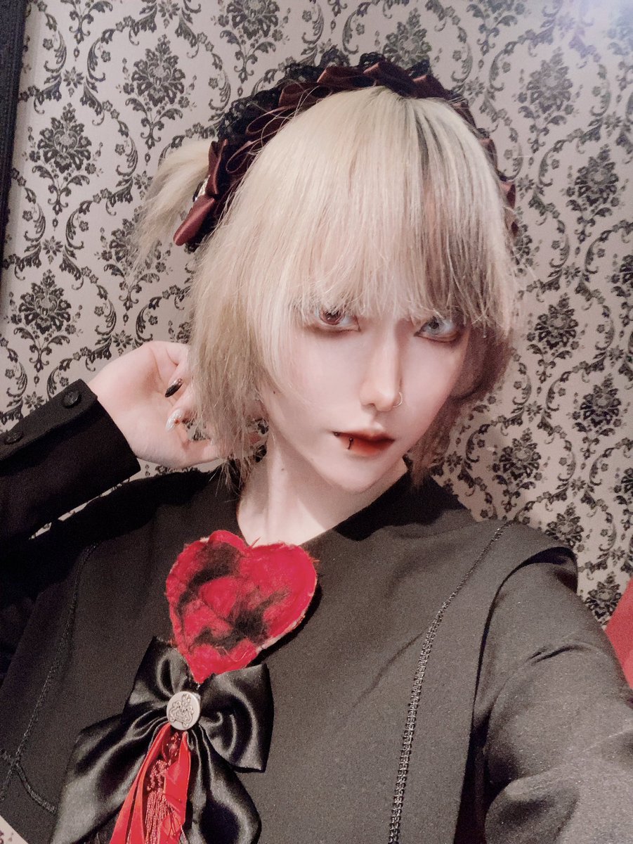 ✨本日🎶
分かりにくいけどハーフツイン少年装。
男の子のツインテっていいですよね。