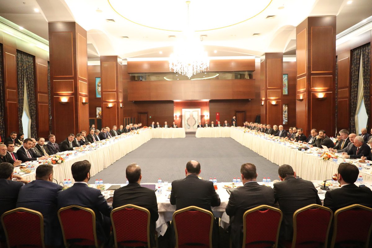 📍 AK Parti Genel Merkezi

Genel Başkan Yardımcımız, Teşkilat Başkanımız Sn <a href="/abuyukgumus/">Ahmet Büyükgümüş</a>’ün başkanlığında il koordinatörlerimizle istişare toplantımızı gerçekleştirdik.

Teşkilat çalışmalarımızı kapsamlı şekilde değerlendirerek önümüzdeki döneme ilişkin yol haritamızı ele aldık.