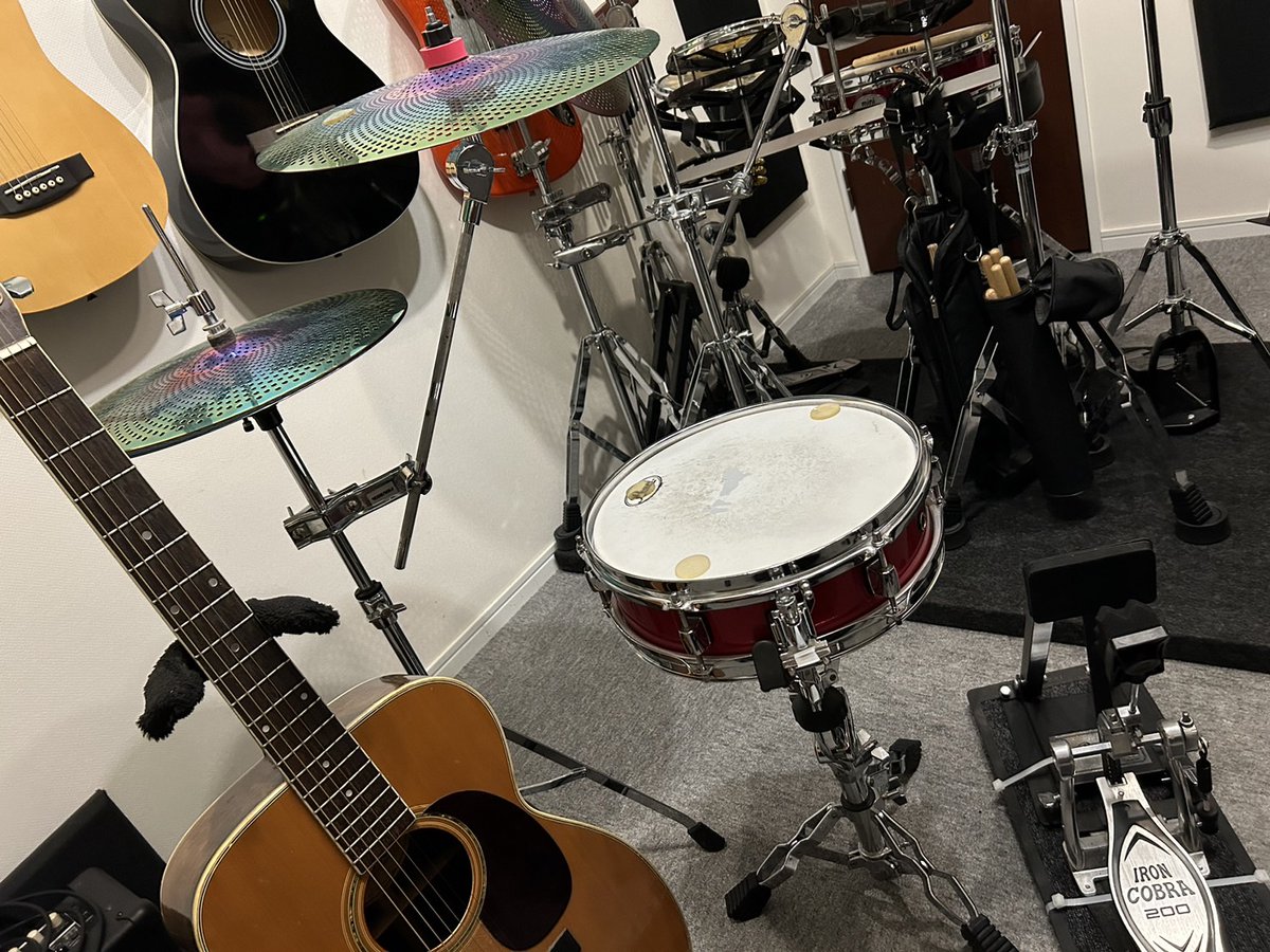 西東京市で歌を始めるならfeelヴォーカル教室。講師の生演奏で歌のレッスンをするので上達がとても早いです。西東京市田無 feelヴォーカル教室は西東京市西武新宿線田無駅より徒歩5分。

f-vocal.jp
#ヴォーカル教室​​​ #西東京市 ​#田無​​​​​​ #保谷