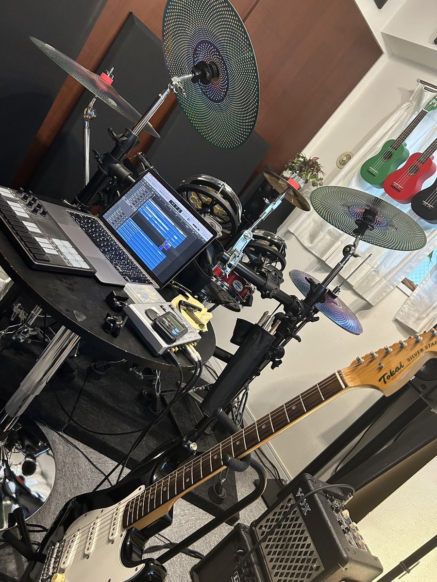 西東京市で歌を始めるならfeelヴォーカル教室。講師の生演奏で歌のレッスンをするので上達がとても早いです。西東京市田無 feelヴォーカル教室は西東京市西武新宿線田無駅より徒歩5分。

f-vocal.jp
#ヴォーカル教室​​​ #西東京市 ​#田無​​​​​​ #保谷