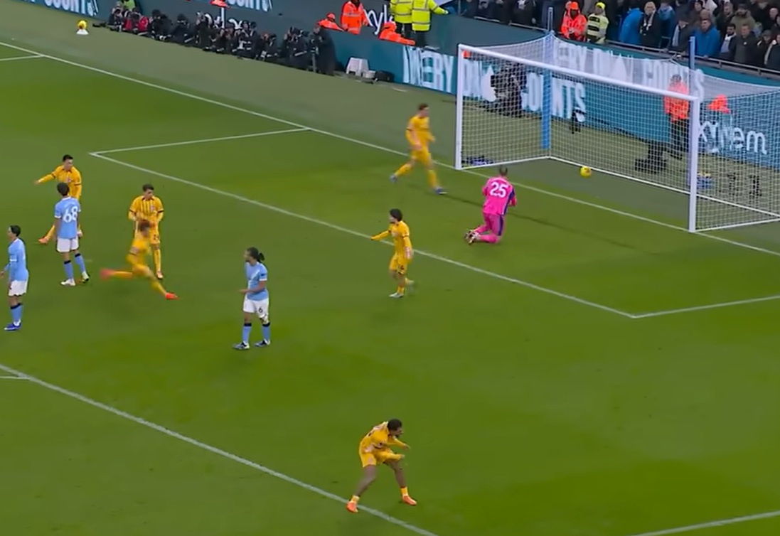 *** How many people across England, I wonder, actually noticed it? 💙

To equalise Manchester City at the Etihad.
For the second game in a row. No fear.

No wild celebrations.
No players in a pile. Instead? De Kuyper runs straight to the ball.
Picks it up.
Back to the centre