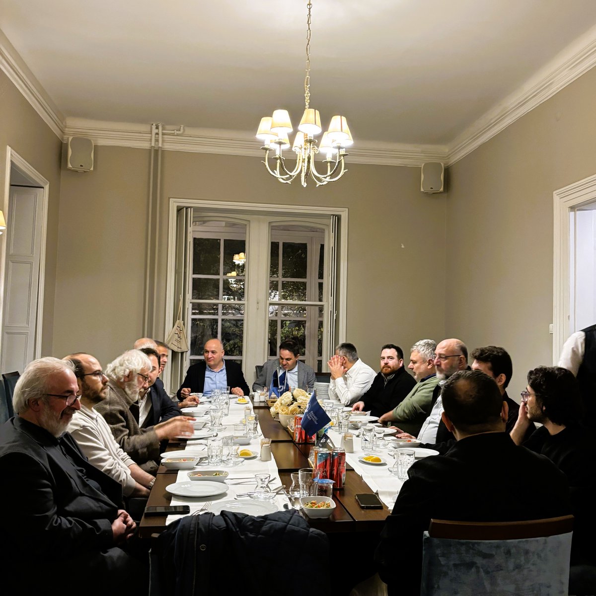 Boğaziçi Yöneticiler Vakfı tweet media